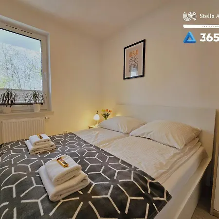 365pam - Feniks Podczele Basen, Silownia, Bawialnia 科沃布热格