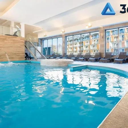 365pam - Feniks Podczele Basen, Silownia, Bawialnia