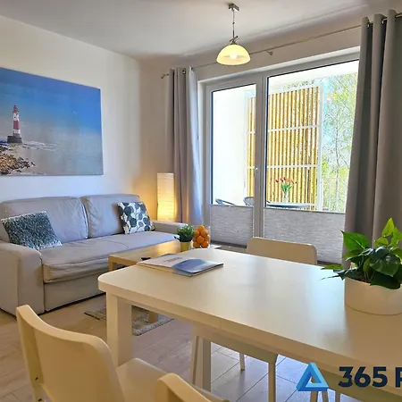 365pam - Feniks Podczele Basen, Silownia, Bawialnia