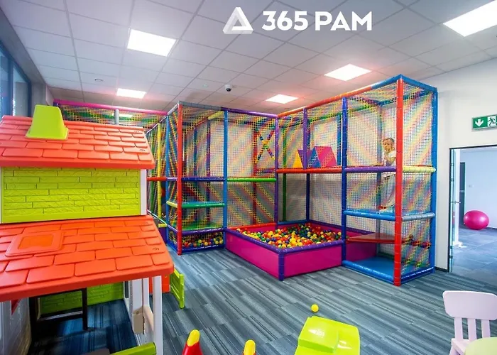 365pam - Feniks Podczele Basen, Silownia, Bawialnia 아파트 코워브제크