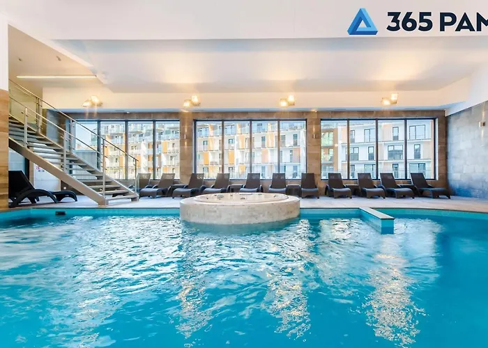 365pam - Feniks Podczele Basen, Silownia, Bawialnia 아파트 코워브제크