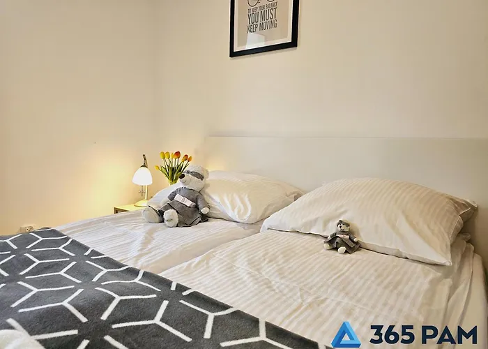 365pam - Feniks Podczele Basen, Silownia, Bawialnia 아파트