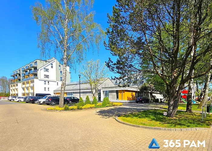 365pam - Feniks Podczele Basen, Silownia, Bawialnia