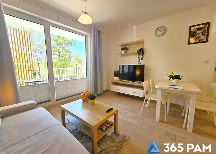 365pam - Feniks Podczele Basen, Silownia, Bawialnia