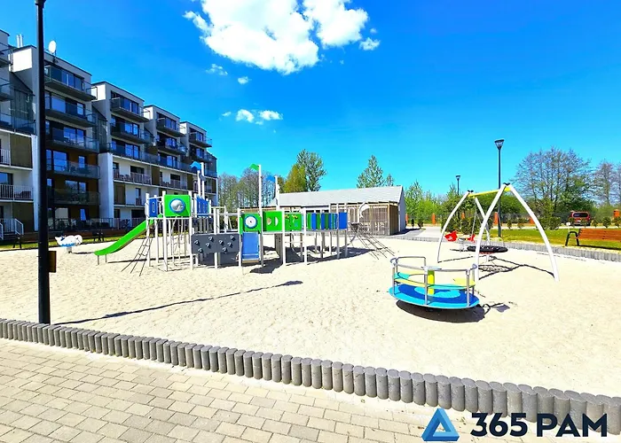 365pam - Feniks Podczele Basen, Silownia, Bawialnia 코워브제크